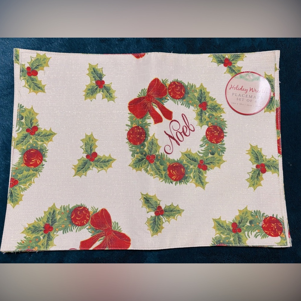 Holiday Wreaths ( Set Of 4 )  By, ARLEE HOME FASHIONS~
( 13in X 18in )